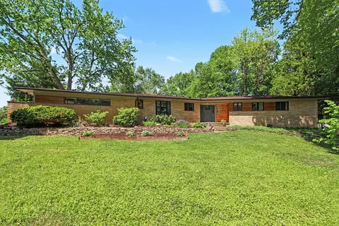 46800 Betty Hill Ln, Plymouth, MI 48170