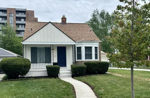 2360 Harvard Rd, Berkley, MI 48072