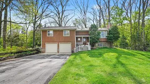 442 W Delhi Rd, Scio, MI 48103