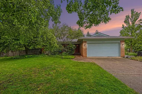 2195 Steeplechase Dr, Ann Arbor, MI 48103