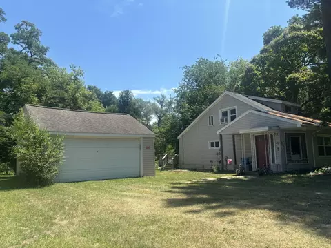 2545 Massena Ave, Commerce, MI 48382