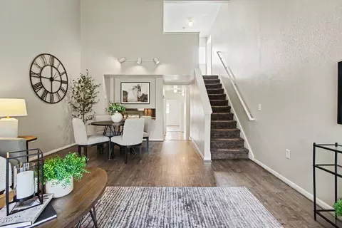 2103 Stone School Cir, Ann Arbor, MI 48108