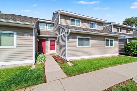 2103 Stone School Cir, Ann Arbor, MI 48108