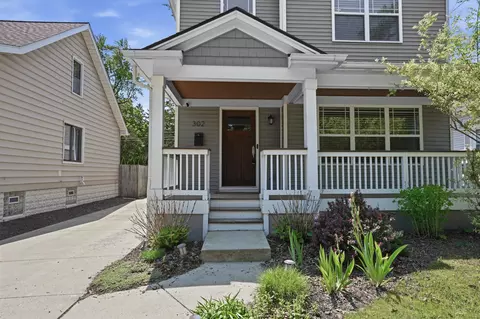 302 Dewey St, Royal Oak, MI 48067