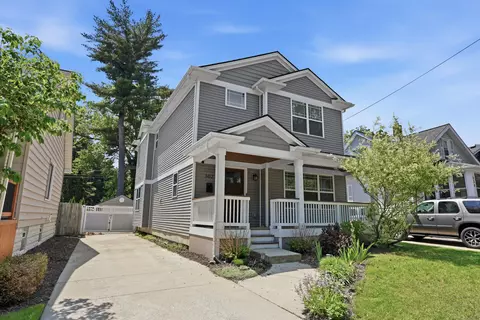 302 Dewey St, Royal Oak, MI 48067