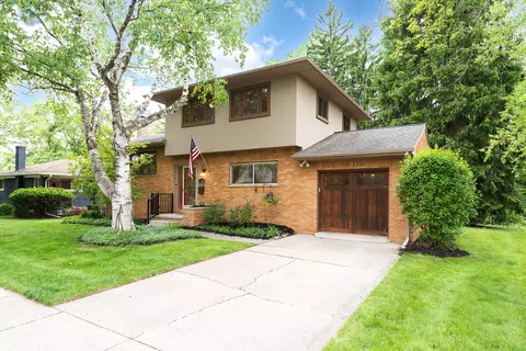 2150 Stephen Ter, Ann Arbor, MI 48103