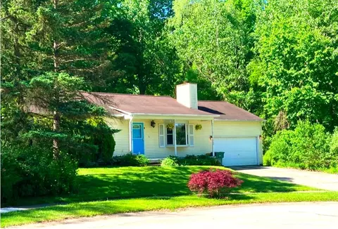 369 Tanglewood, Brighton, MI 48116
