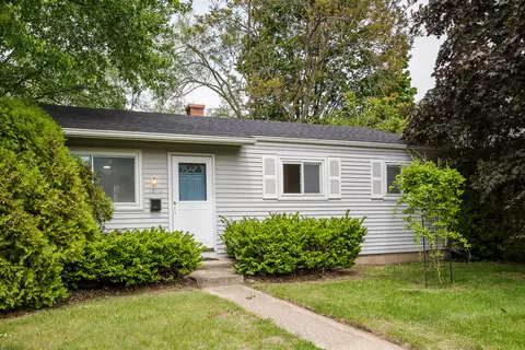 1398 Hunter Ave, Ypsilanti, MI 48198