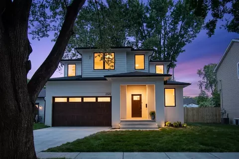 2324 Dallas Ave, Royal Oak, MI 48067