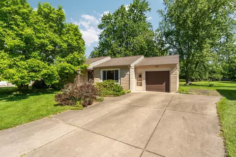 1112 Westwood Blvd, Summit, MI 49203