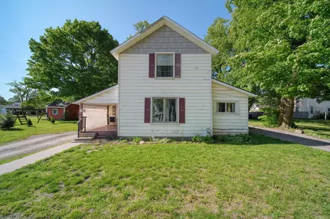 118 E Chestnut St, Morenci, MI 49256