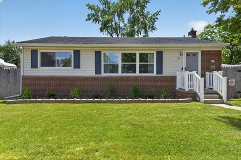 1294 Hawthorne Ave, Ypsilanti, MI 48198