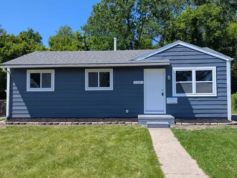 2736 Appleridge St, Ypsilanti, MI 48198