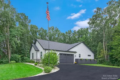 1970 Bridgets Way, Unadilla, MI 48137