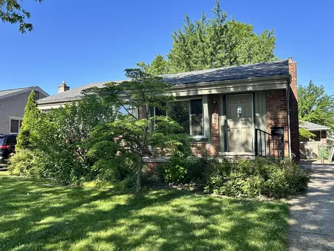 15464 Cameron St, Southgate, MI 48195