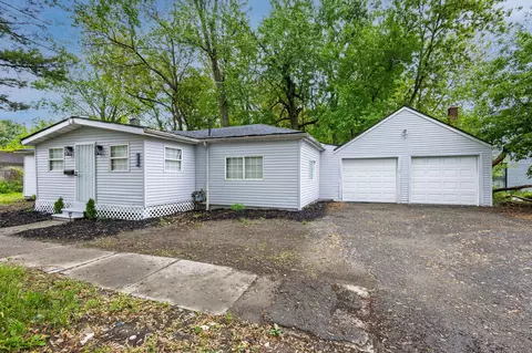 15641 Pickford, Detroit, MI 48235