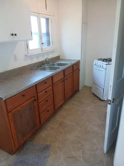 Kitchen - 844 Backus St, Jackson, MI 49202 photo 1 of 2