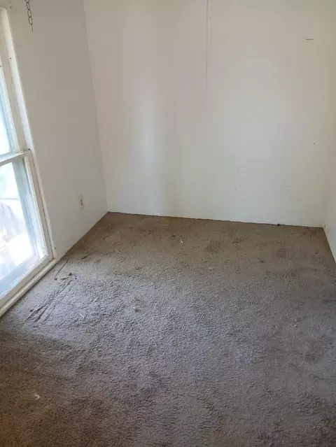 Bedroom - 844 Backus St, Jackson, MI 49202 photo 2 of 2