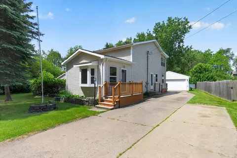 174 Brown St, Grass Lake, MI 49240