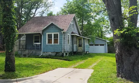3140 Nordman Rd, Ann Arbor, MI 48108