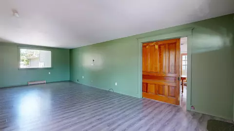 Living - 115 Emerson St, Ithaca, MI 48847 photo 5 of 6