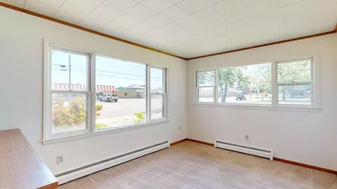 Living - 115 Emerson St, Ithaca, MI 48847 photo 6 of 6