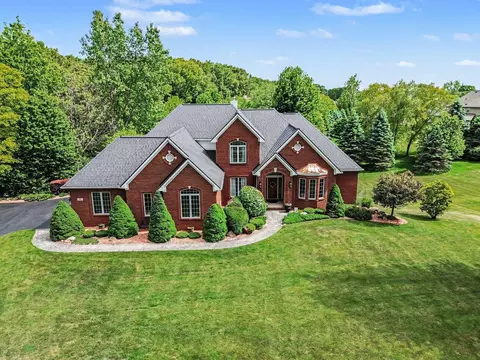 85 Timber Ridge Ct, York, MI 48160