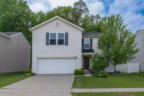2717 Sycamore River Dr, Handy, MI 48836