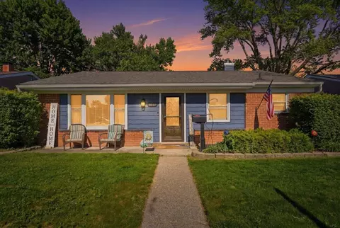 8210 N Henry Ruff Rd, Westland, MI 48185