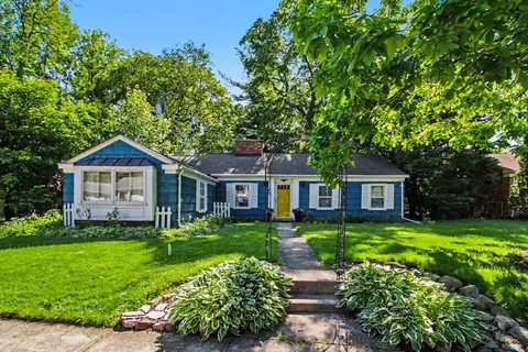 16654 Macarthur, Redford, MI 48240