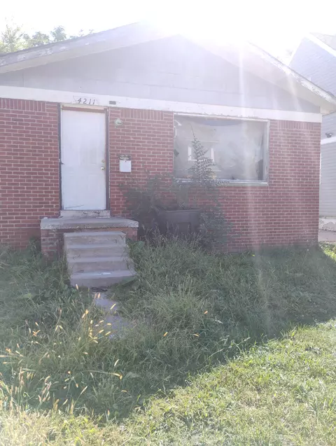 4211 Elmhurst St, Detroit, MI 48204