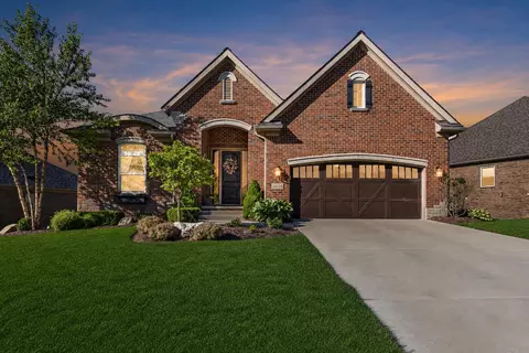 24523 Pinnacle Cir, Lyon, MI 48178