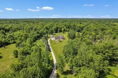 2665 White Tail Ct, Northfield, MI 48178