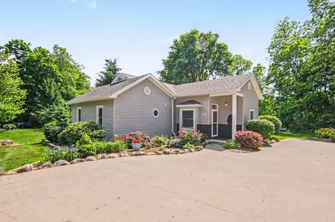 520 Wolverine St, Manchester, MI 48158