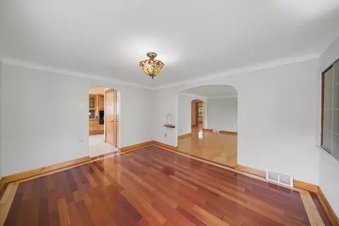 Living - 9100 Willis Rd, Augusta, MI 48191 photo 5 of 9