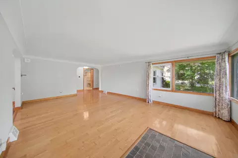 Living - 9100 Willis Rd, Augusta, MI 48191 photo 2 of 9