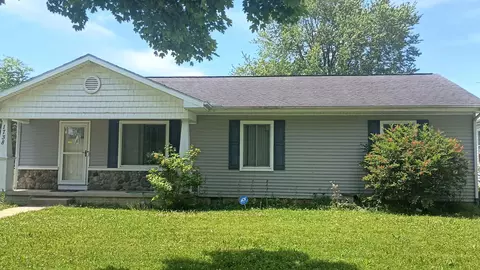 1738 Oak St, Monroe, MI 48161