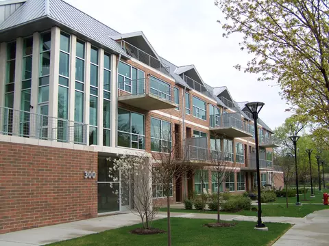 300 Hamilton Street Unit St #204, Plymouth, MI 48170
