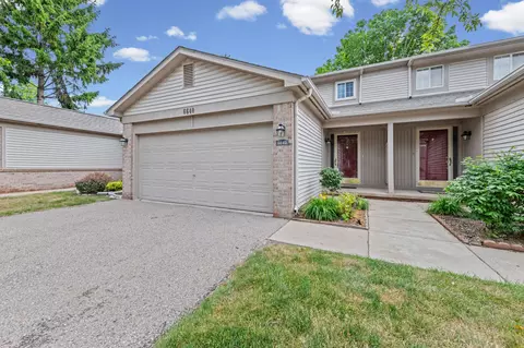 6640 Deerhurst Dr, Westland, MI 48185