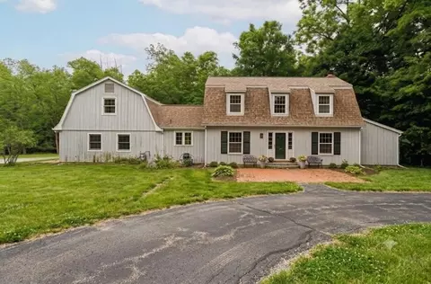 5175 N Dixboro Rd, Northfield, MI 48105