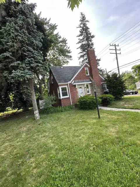 20045 Ward Ave, Detroit, MI 48235