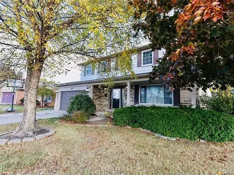 30988 Moroso Dr, Warren, MI 48088