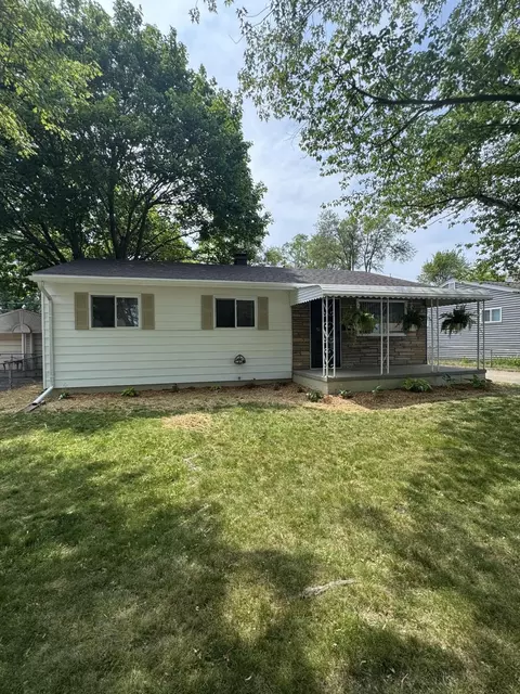 1051 1051 Redleaf Lane Ln, Ypsilanti, MI 48198