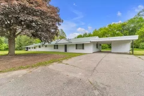 7038 Whitmore Lake Rd, Northfield, MI 48189