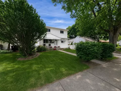 11920 Cavell St, Livonia, MI 48150