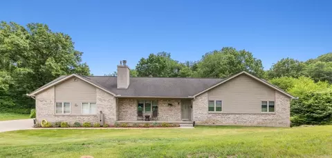 10862 Silver Lake Rd, Green Oak, MI 48178