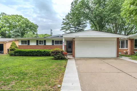 32973 Grennada St, Livonia, MI 48154