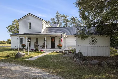 2960 Cedar Lake Rd, Marion, MI 48843
