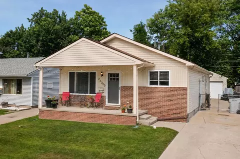 23360 Pilgrim Ave, Hazel Park, MI 48030