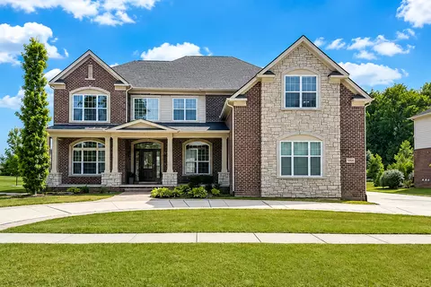 50443 Silverton Dr, Canton, MI 48187